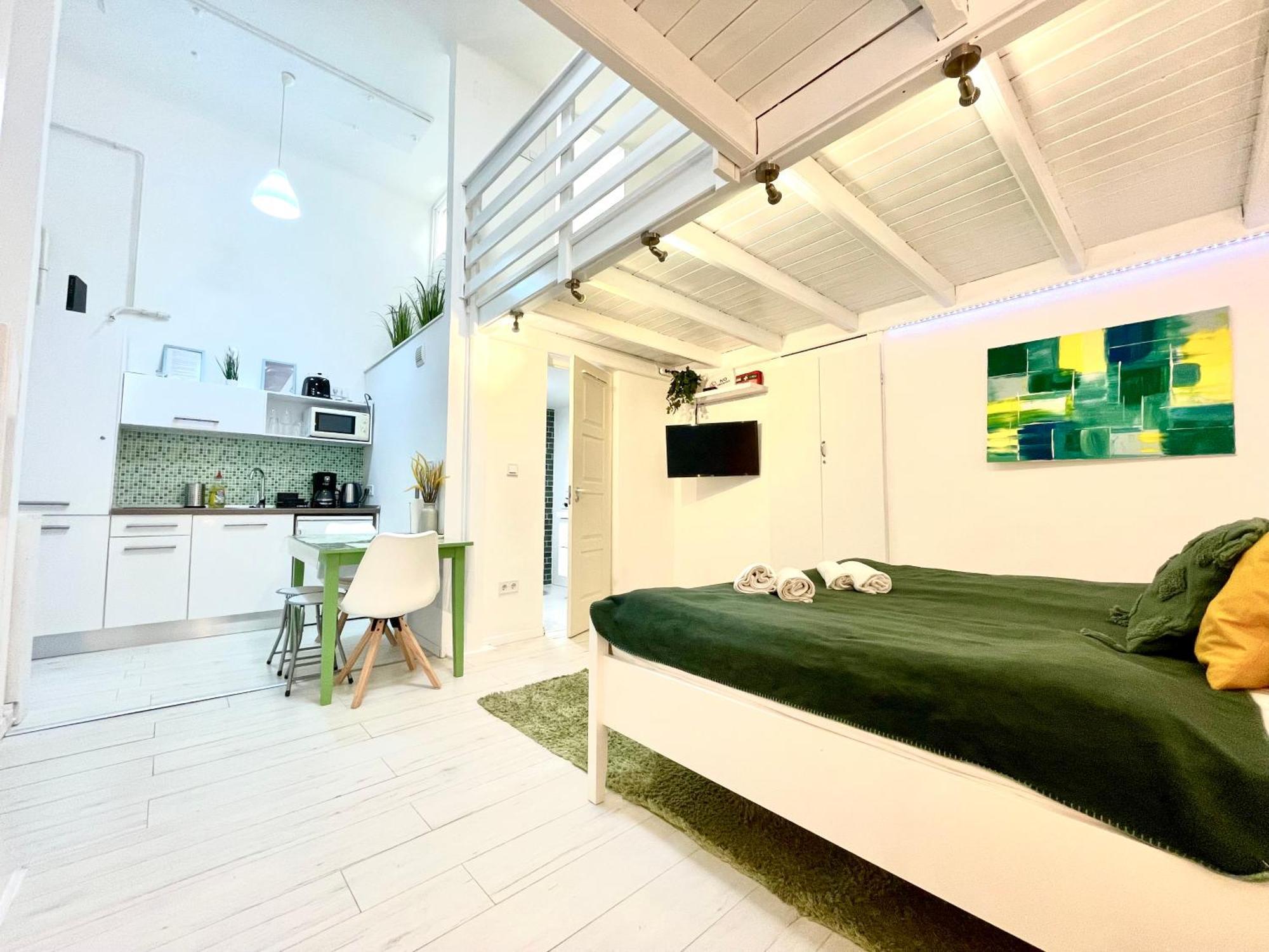 Teresian Apartment Near The Andrassy Street Free Air Conditioner Free Coffee Budapest Exterior foto